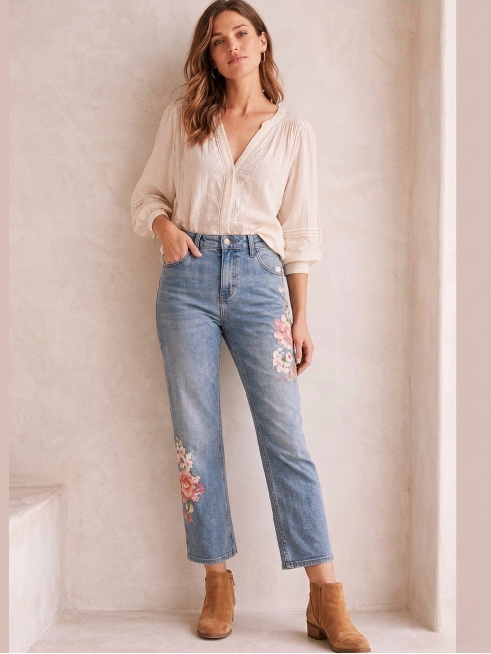 Dittos Floral Embroidered Straight Leg Stretch Jeans Medium Wash Size 10